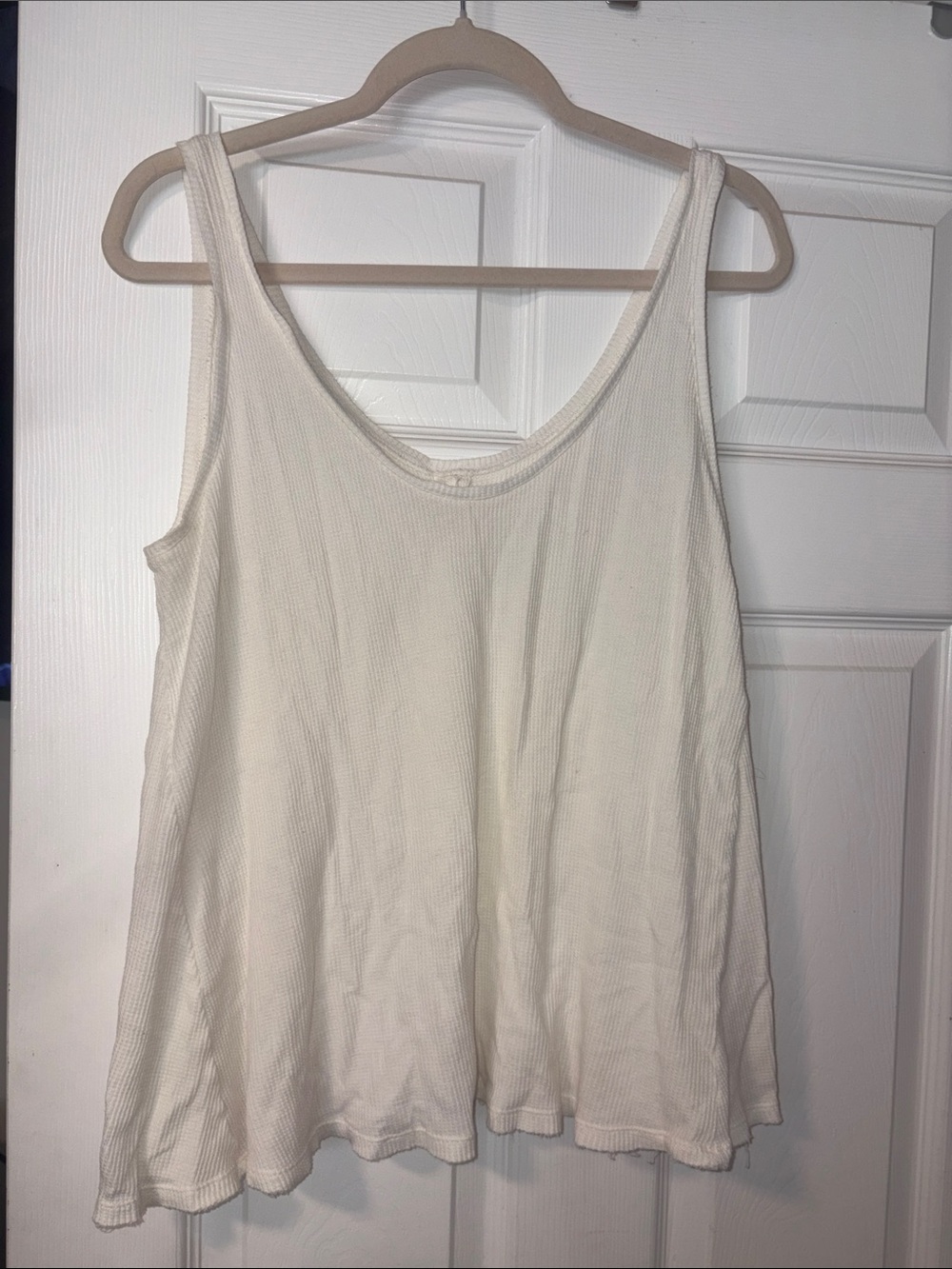 Sun & Shadow Off-White Ribbed Scoop Neck Tank